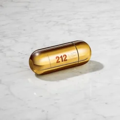 Mujer CAROLINA HERRERA 212 VIP