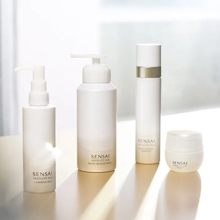 Hombre SENSAI Absolute Silk Cleansing Milk