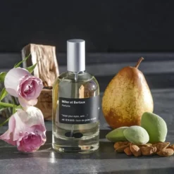 Mujer Miller et Bertaux Close Your Eyes, And...Bois de Gaïac Et Poire