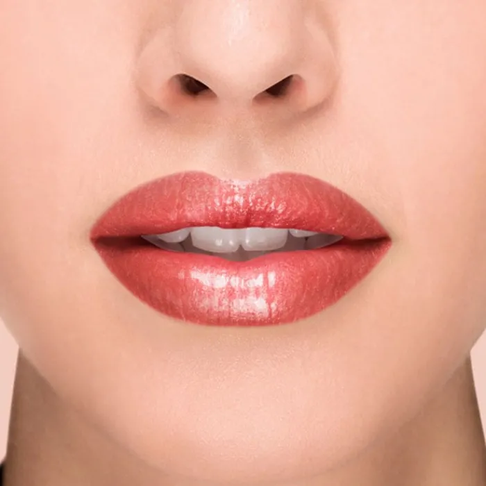 L'Oréal Color Riche Plump & Shine