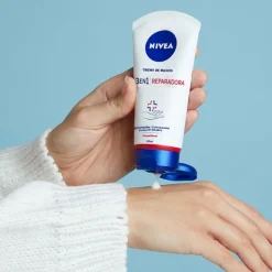 NIVEA Crema de Manos Reparadora 3 en 1