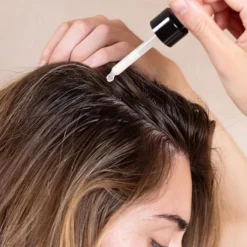 Hombre Freshly Cosmetics Dandruff & Scalp Exfoliating Treatment