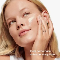 CLINIQUE Dramatically Different Moisturizing Lotion SPF50