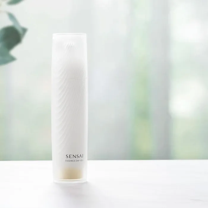 Hombre SENSAI Essence Day Veil