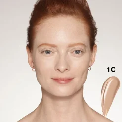 ESTÉE LAUDER Futurist Soft Touch Brightening Skincealer Concealer