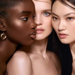 GUERLAIN Parure Gold Fond Skin Control