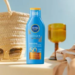 NIVEA Protege & Broncea Loción Solar SPF50
