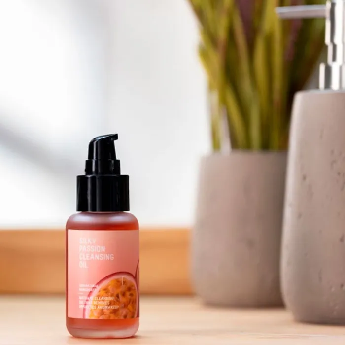 Freshly Cosmetics Silky Passion Cleansing Oil