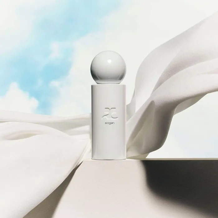 Mujer Courrèges Slogan