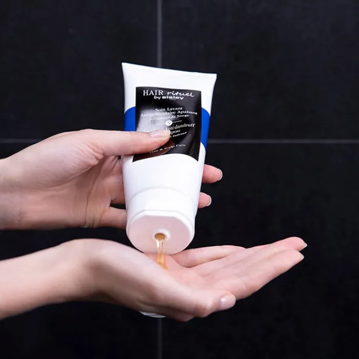 Hombre Hair Rituel by Sisley Soin Lavant Antipelliculaire Apaisant