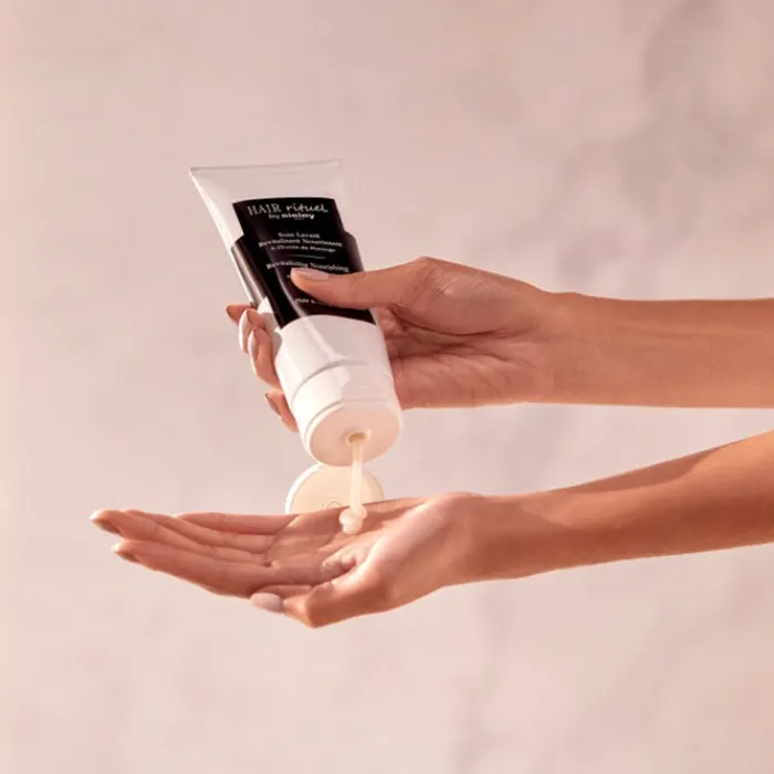 Hair Rituel by Sisley Soin Lavant Revitalisant Nourrissant