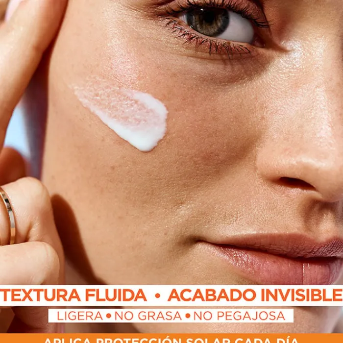 Delial Super UV Fluido Facial Vitamina C SPF50+