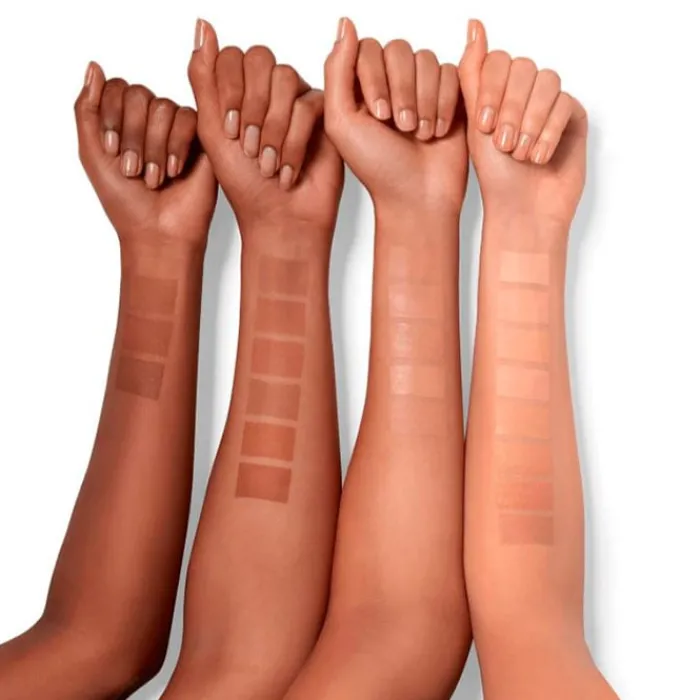 CLINIQUE Superbalanced Makeup