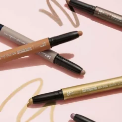 IT COSMETICS Superhero No-Tug Shadow Stick